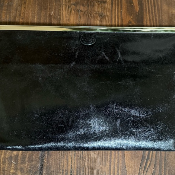 HOBO Clutch - Picture 2 of 2